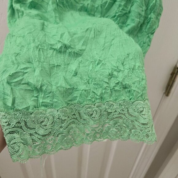 Vtg Xhilaration Tank Top Medium Green Lace Trim Crinkle Texture Y2K Festival - Picture 6 of 9